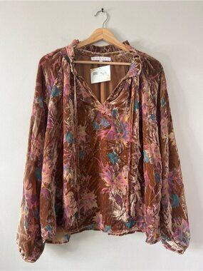NWT Karlie Velvet Floral Burn Out Pattern Ruffled Neck Blouse Brown Size: Medium